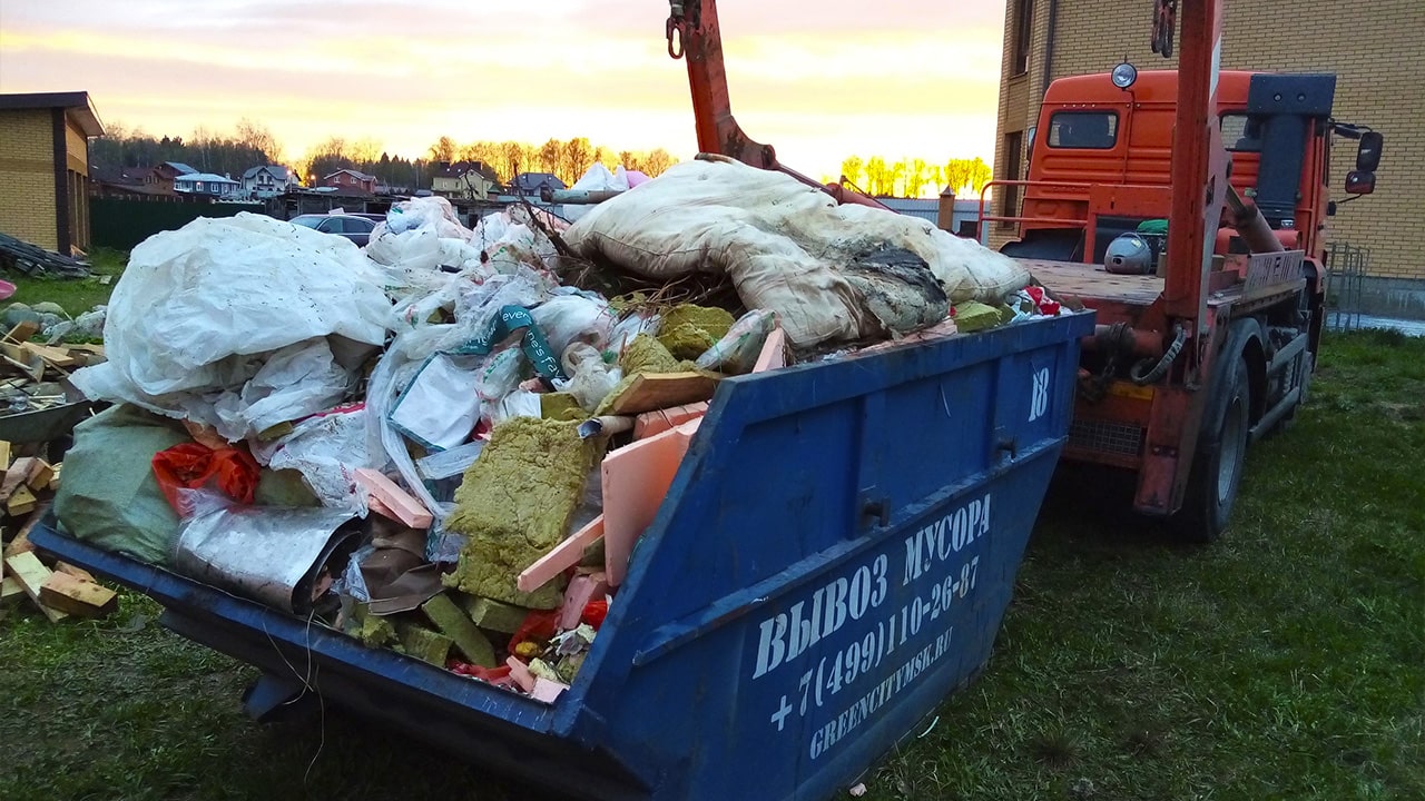 Вывоз и утилизация промышленных отходов в Новомосковске в октябре