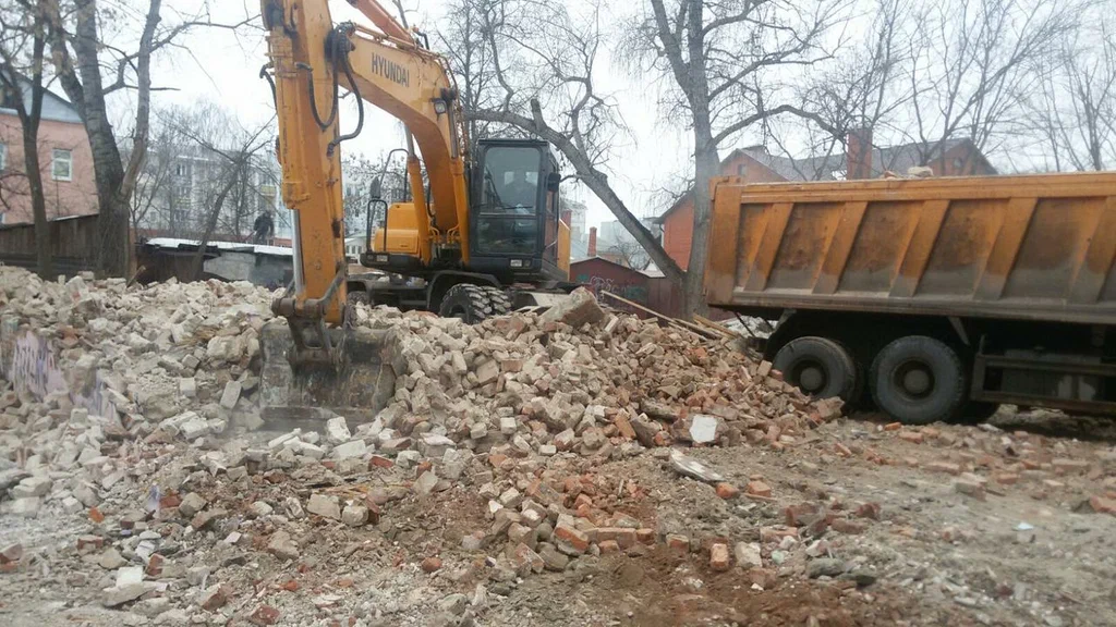 Вывоз мусора ОССиГ с выездом в Новомосковске в октябре