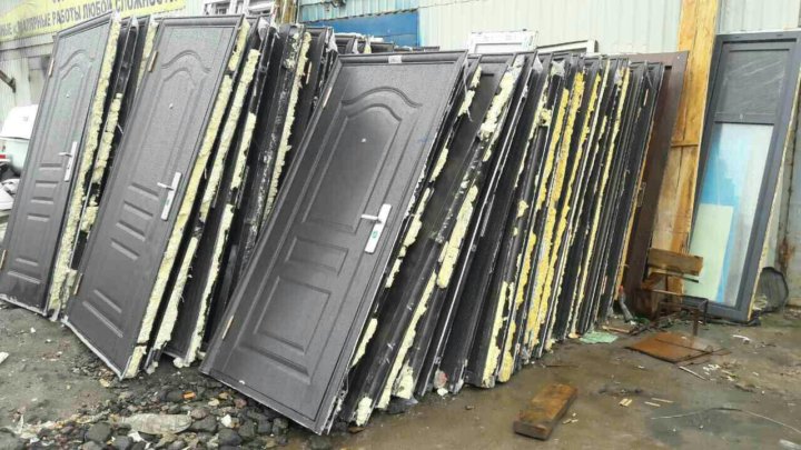 Вывоз металлических дверей с утилизацией в Новомосковске в октябре